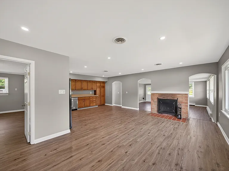 45448 Mallard St — Photo 3