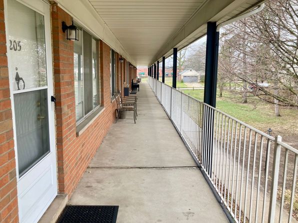 2217 Clawson Ave #205, Royal Oak, MI 48073