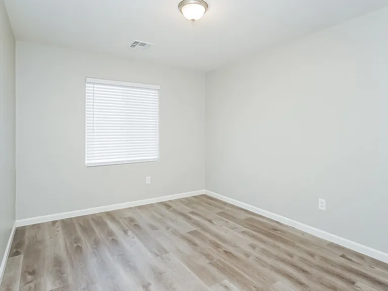 2405 Breckle Key Ave — Photo 14