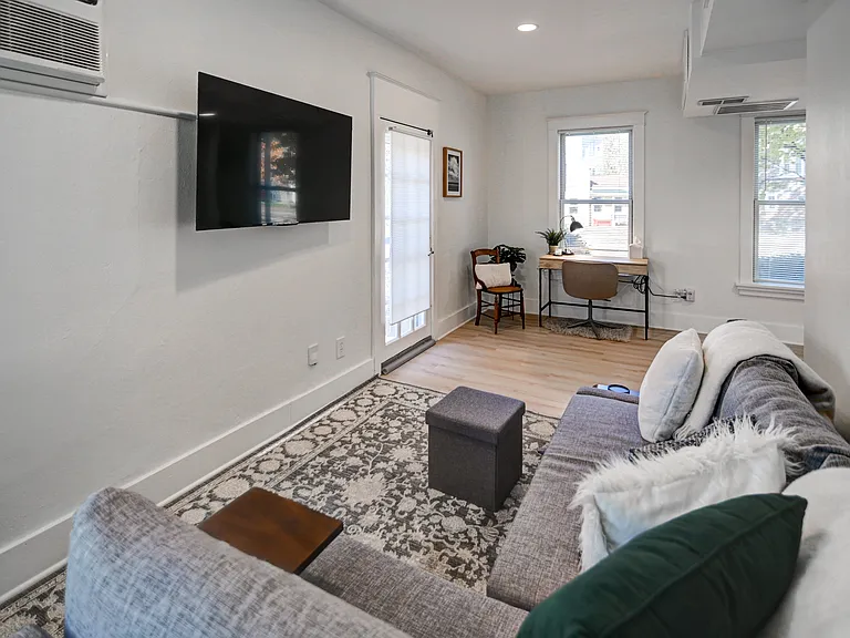 731 Jenifer St #1 — Photo 7