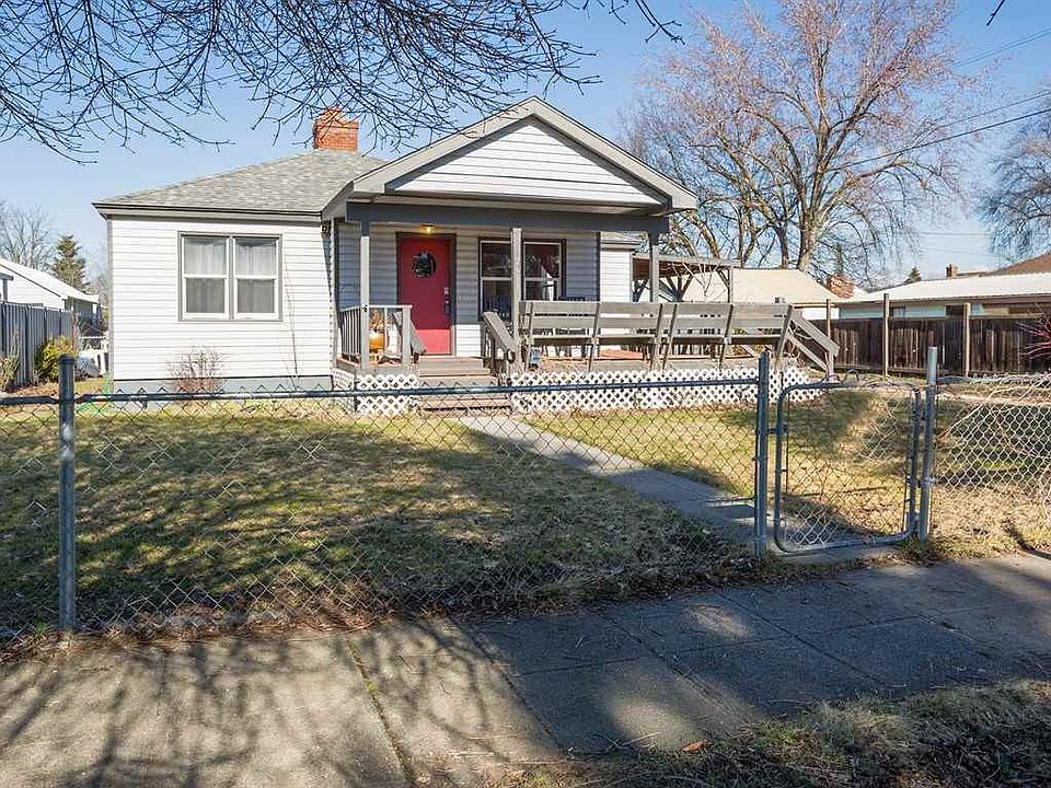 1st image of 2611 E Nora Ave