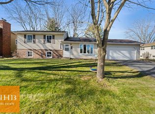 805 Winston Way, Waunakee, WI 53597