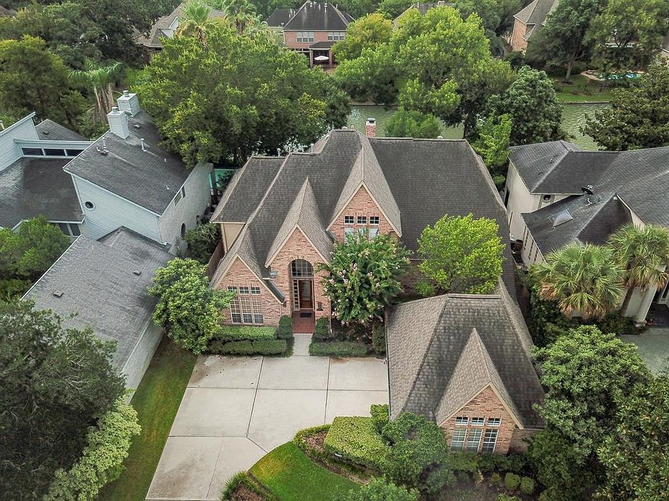 1st image of 13915 Hidden Lake Ln