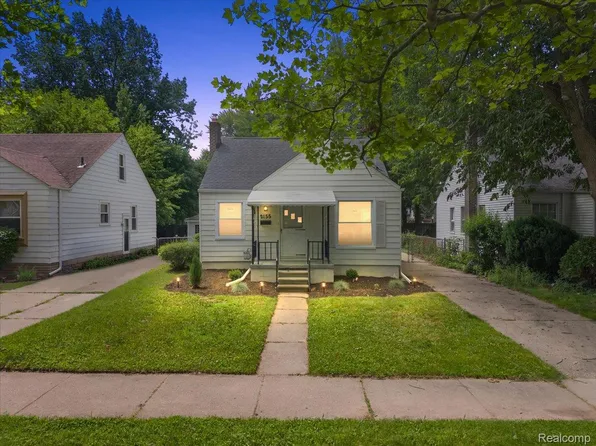 2155 E Eight Mile Rd, Grosse Pointe Woods, MI 48236