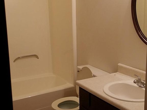 4th image of 1308 N Granville Ave APT A