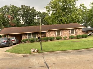 702 North St, Cleveland, MS 38732