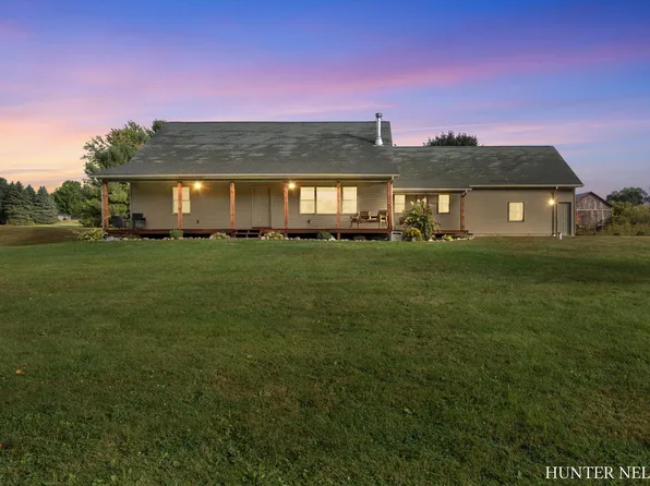 15455 Algoma Ave NE, Cedar Springs, MI 49319