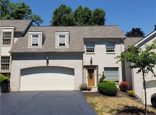 106 Parkview Dr, Pittsburgh, PA 15236