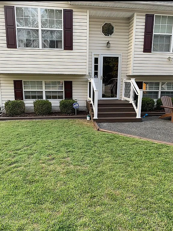 712 205th St photo 1