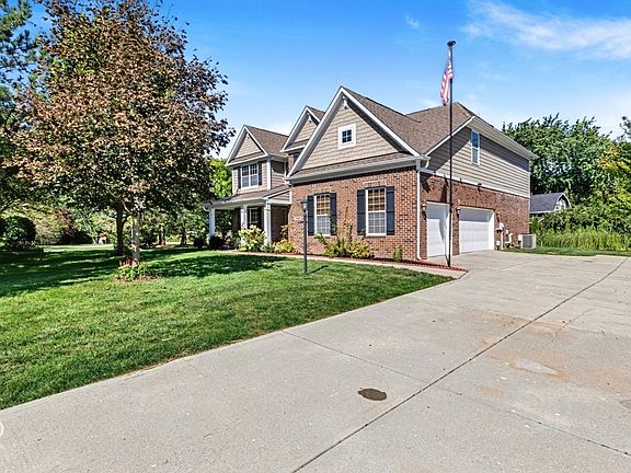 2nd image of 7522 Timberfield Ln