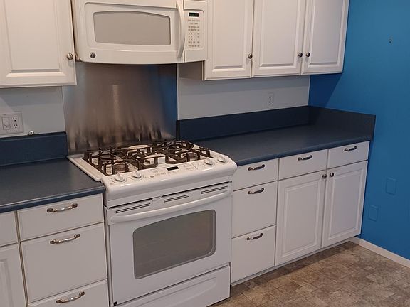 3rd image of 8700 West Ln Space 38