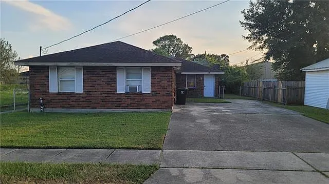 204 5th St