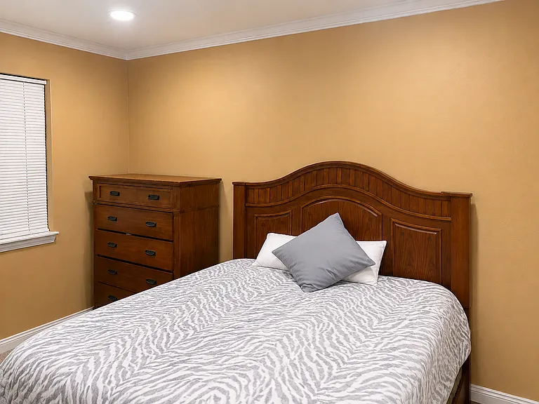 344 Clayton St — Photo 10