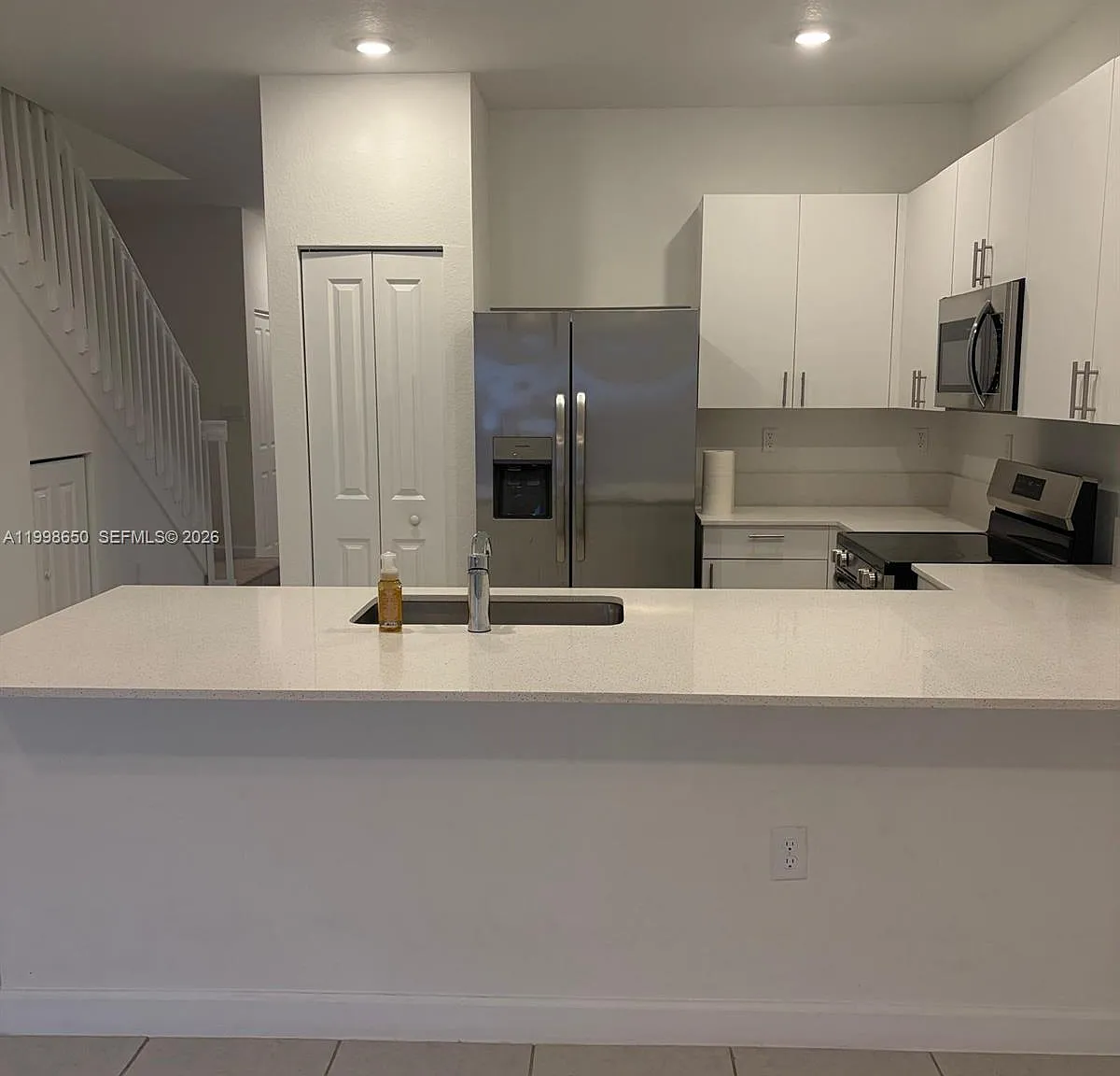 3 bed, 2.5 bath, $2,600 — Photo 4