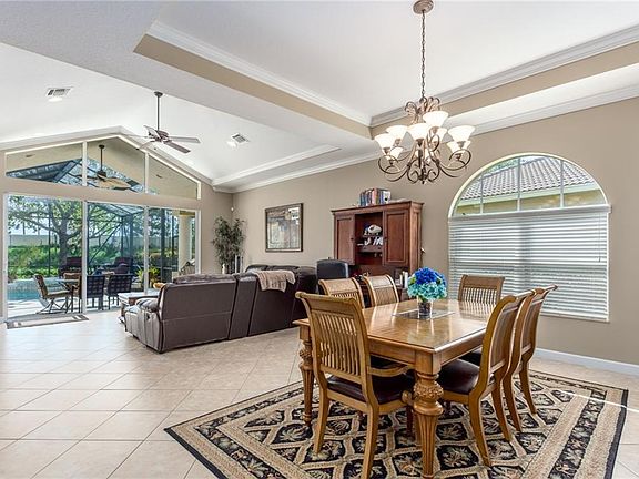 4th image of 7058 Maidstone Dr