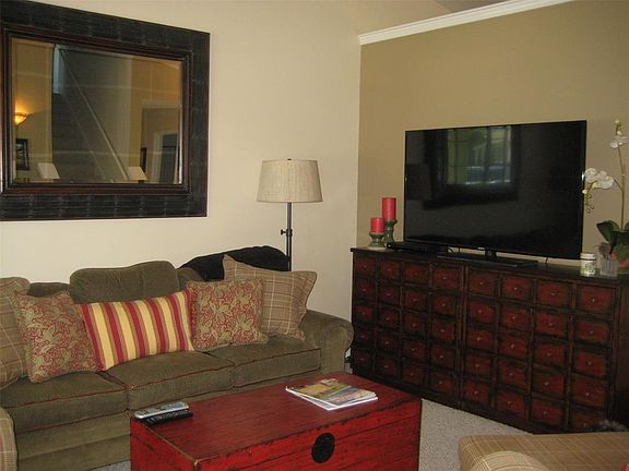 4th image of 2603 Annie St