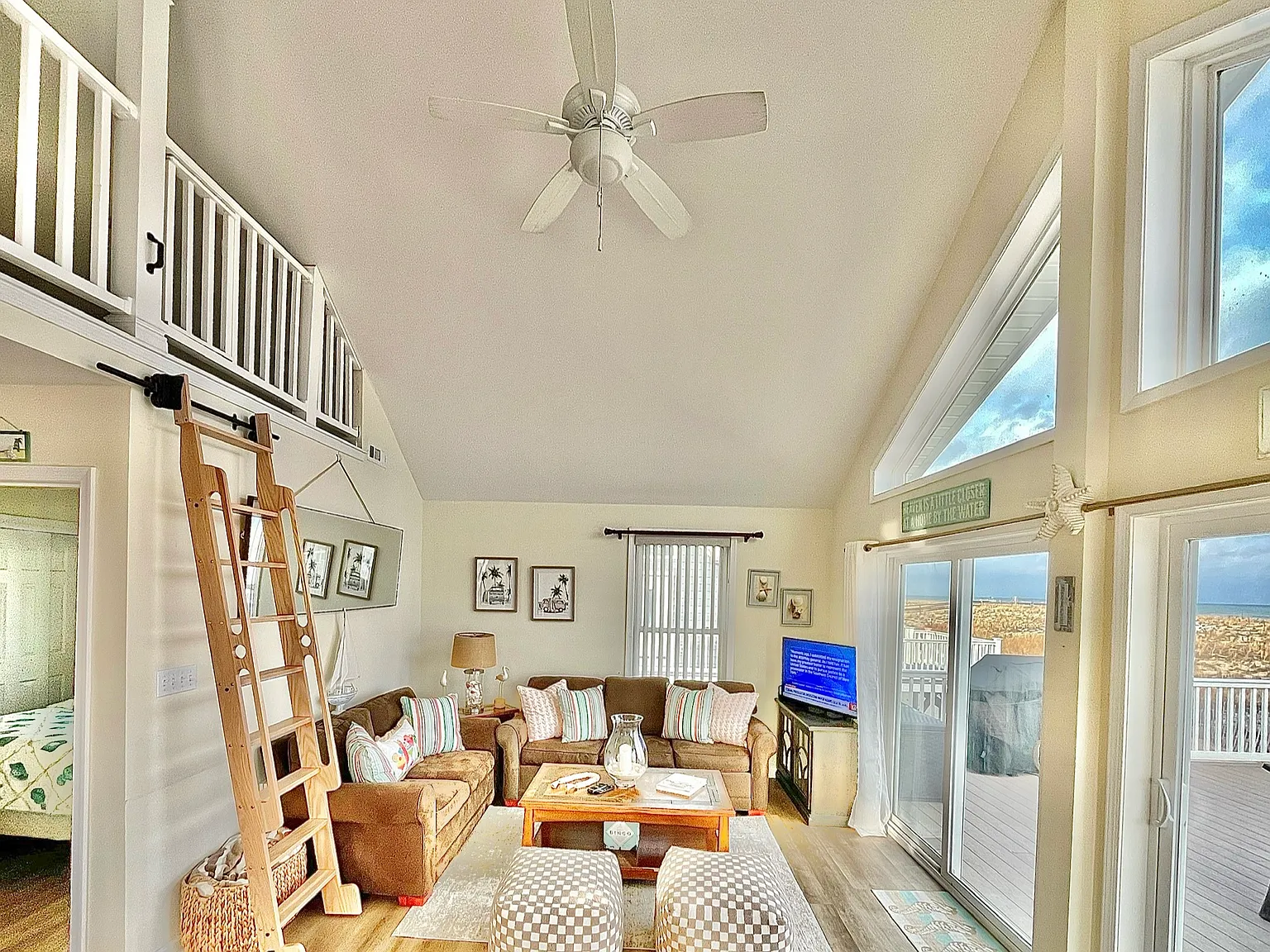 3290 Seaview Rd — Photo 2
