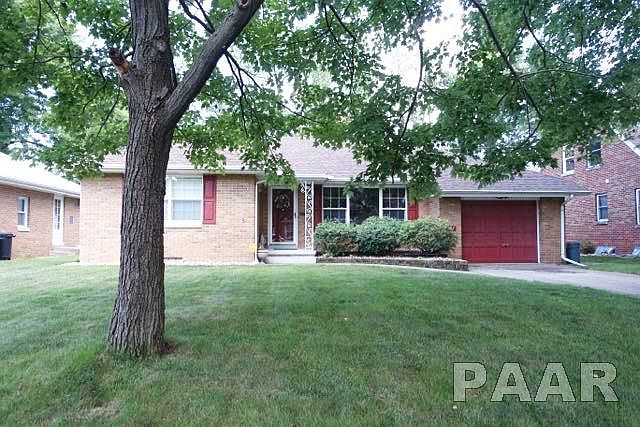 1st image of 907 W Northcrest Ave