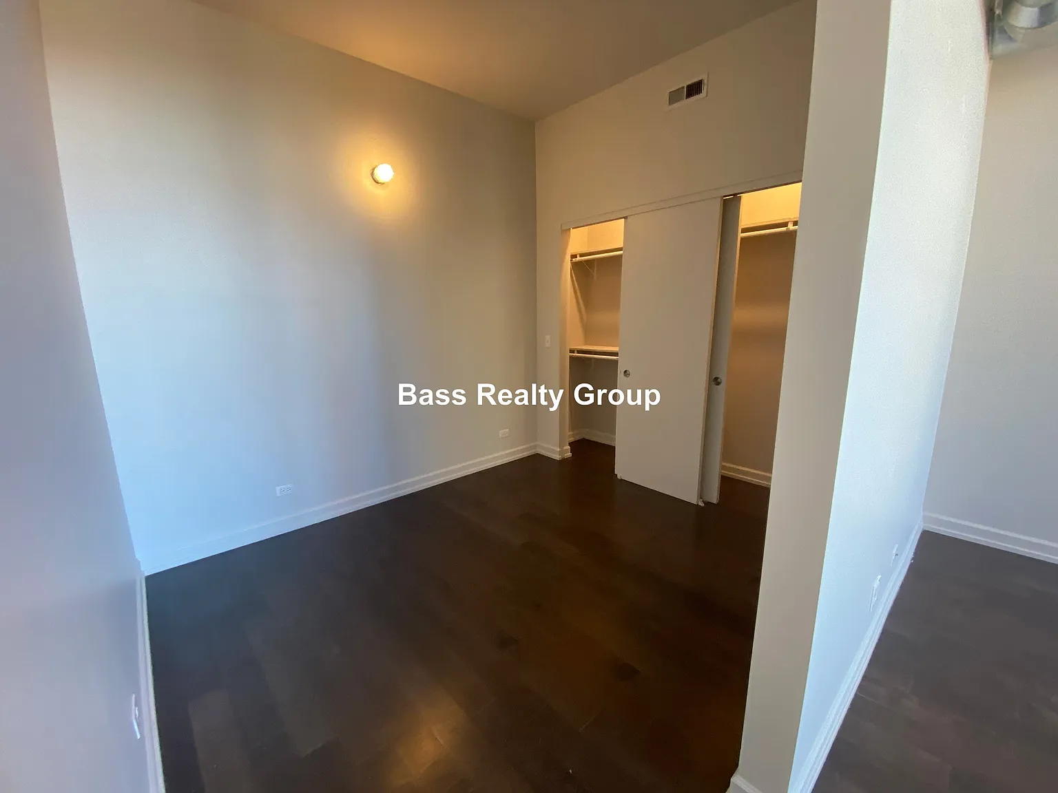 2 bed, 1.0 bath, $2,550 — Photo 4