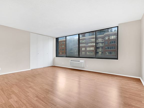 3rd image of 353 E 72nd St APT 14C