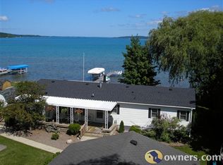 9911 Miami Beach Rd, Williamsburg, MI 49690