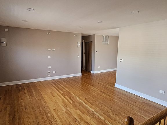 3rd image of 1022 Brunswick Hbr