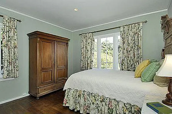 Large bedroom with huge walk in closet
