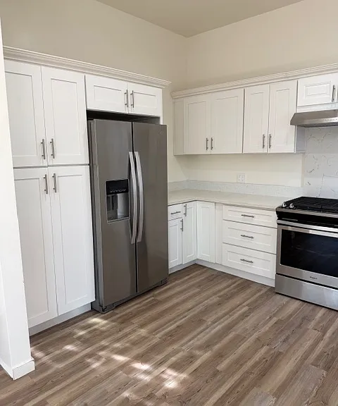 11018 Herrick Ave — Photo 13