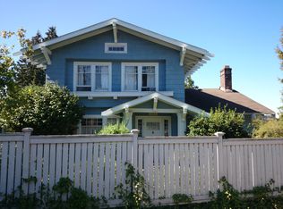 2855 Mount Rainier Dr S, Seattle, WA 98144