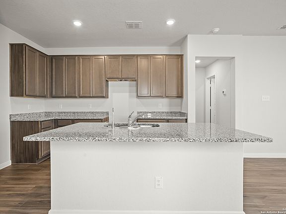 5th image of 2071 Olivia Drive