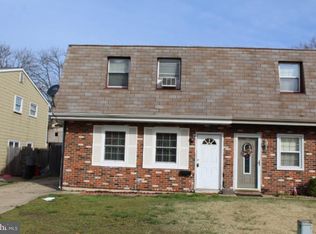 7 Fomalhaut Ct, Turnersville, NJ 08012