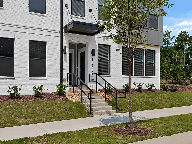 10567 Pleasant Branch Dr #101 — Photo 1