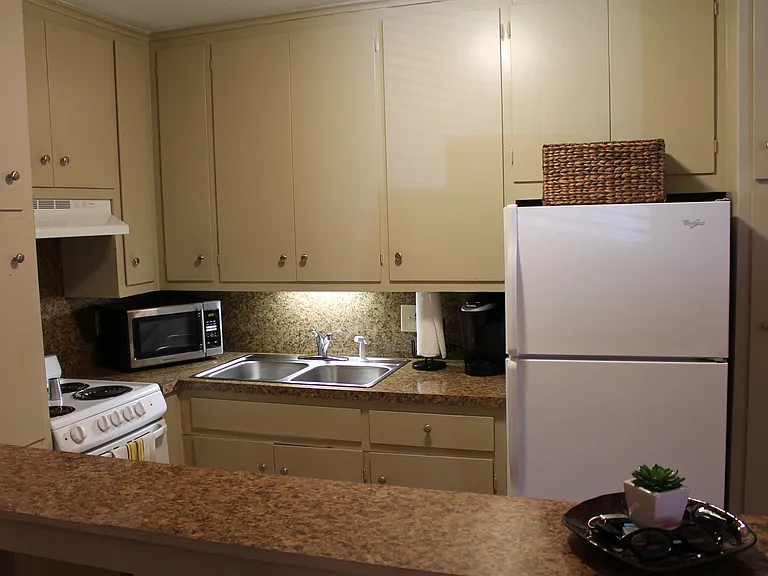 1226 S Saint Louis Ave #15 — Photo 6