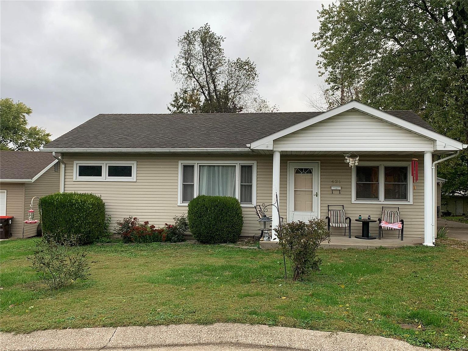 421 Leach Ave, Palmyra, MO 63461 Zillow