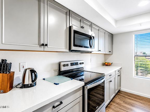 2nd image of 7510 E Thomas Rd Unit 316