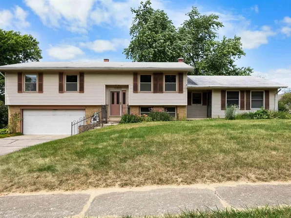 160 Burke Ct, West Lafayette, IN 47906