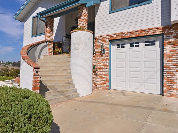 3rd image of 2510 Skylark Dr