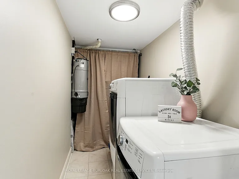 442 Maple Ave #7 — Photo 23