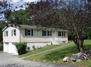 1388 North Rd, Groton, CT 06340