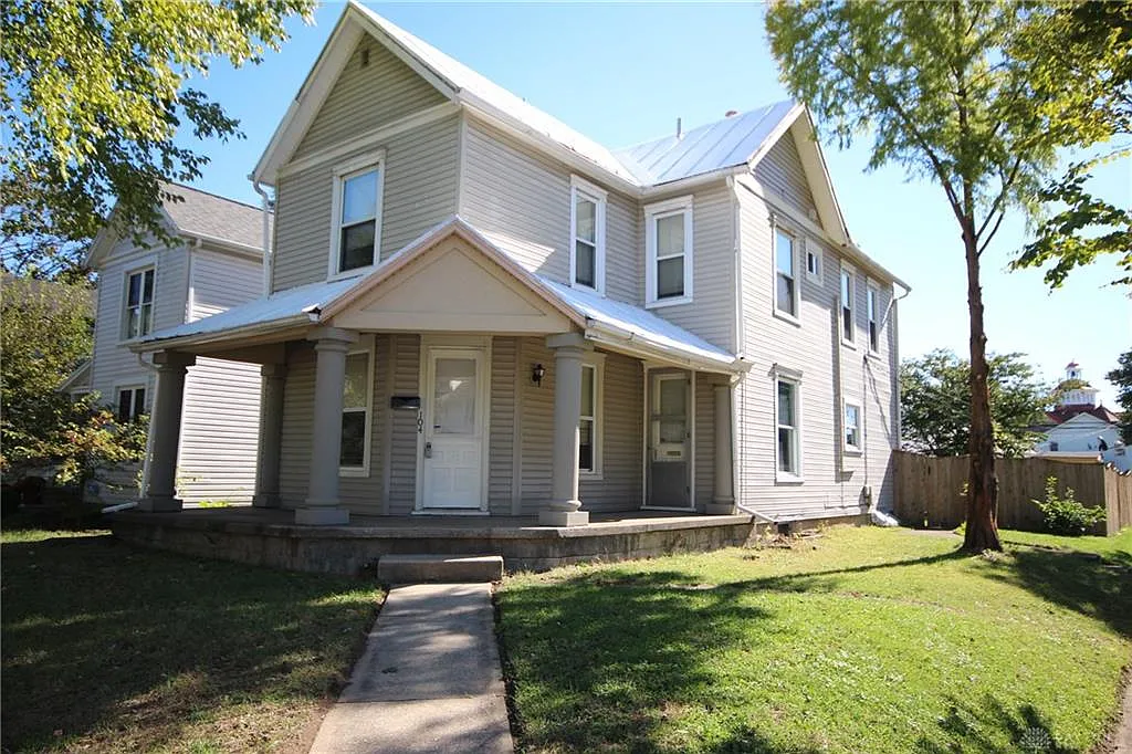 104 E Pease Ave photo 1
