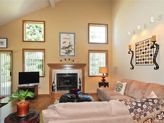 3rd image of 13142 130th Ln NE #14