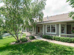852 Ivy Ln, Eagan, MN 55123
