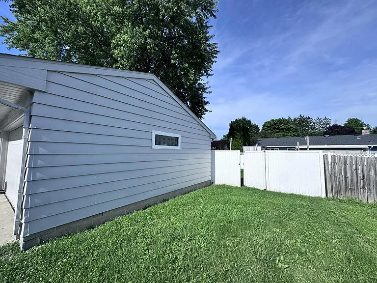 2620 Duane Dr — Photo 21