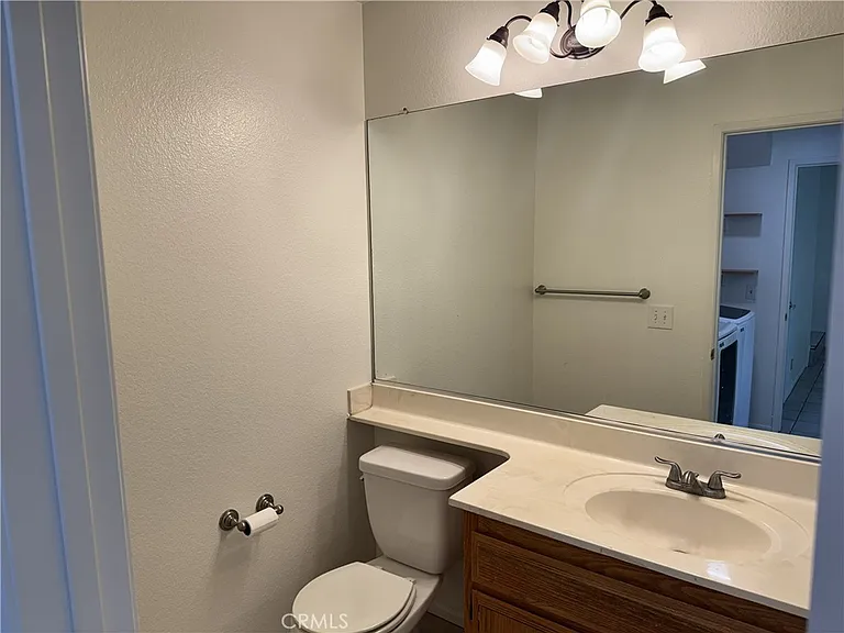 201 Laurel Ave — Photo 10