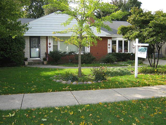 1st image of 6207 W 89th Pl