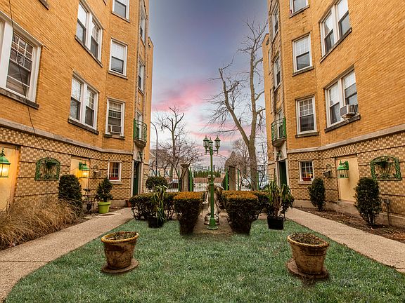 2nd image of 5132 W 21st St Unit 2S