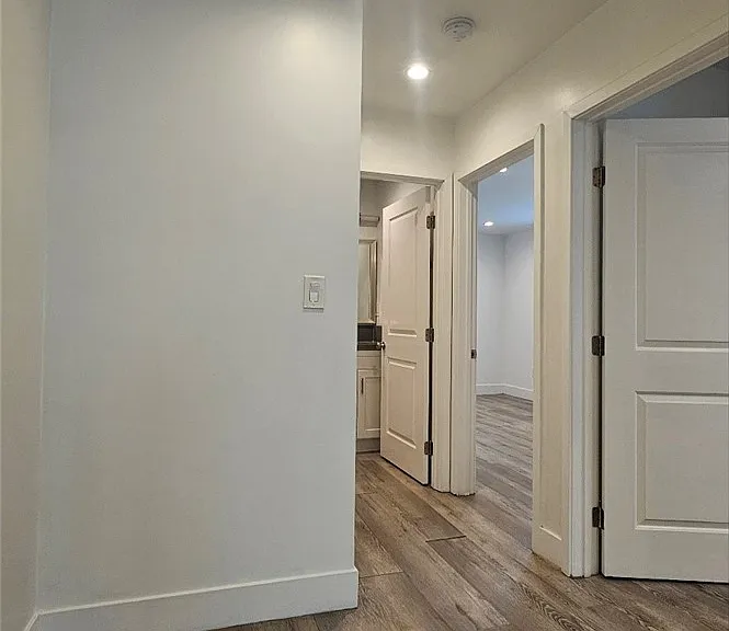 10962 1/2 Avalon Blvd — Photo 23