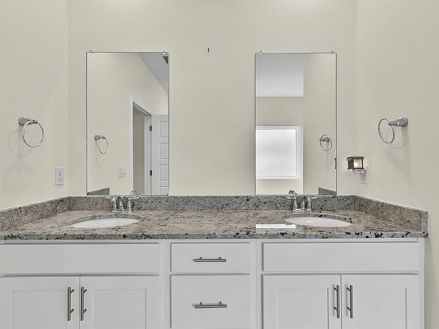 13890 Antler Hill Road - 1 — Photo 3