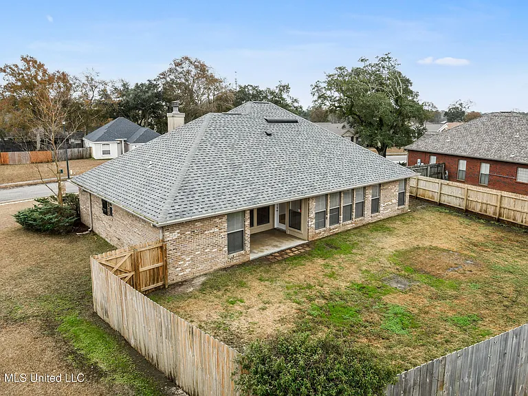 13636 Hidden Oaks Dr — Photo 7