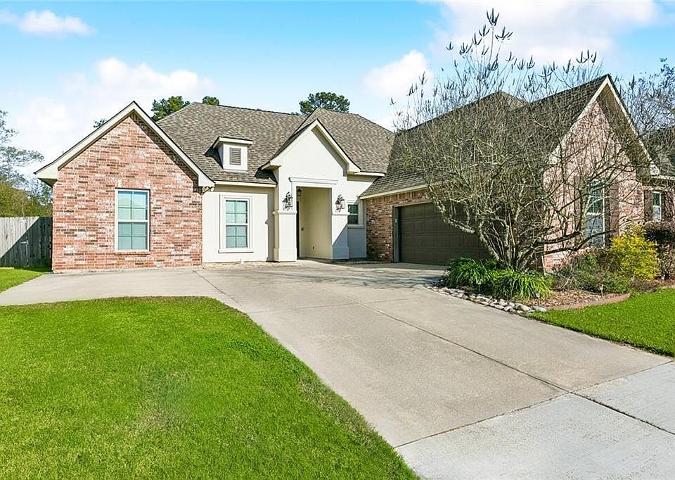 1st image of 5041 Woodstock Way Dr